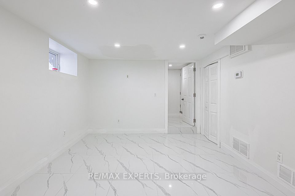 66 Hogarth Street BSMT