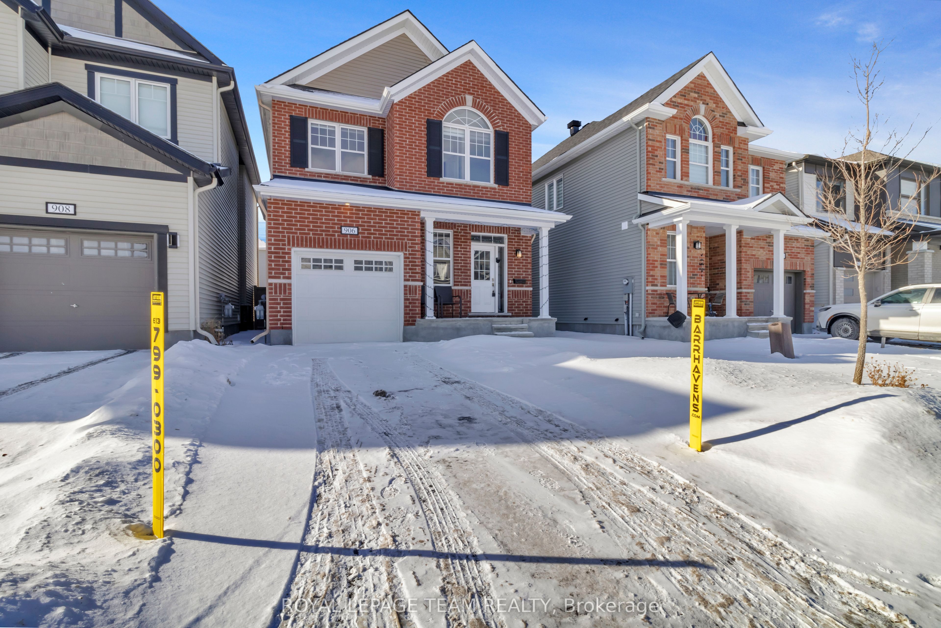 906 Nokomis Place, Barrhaven, ON K2J 6T2