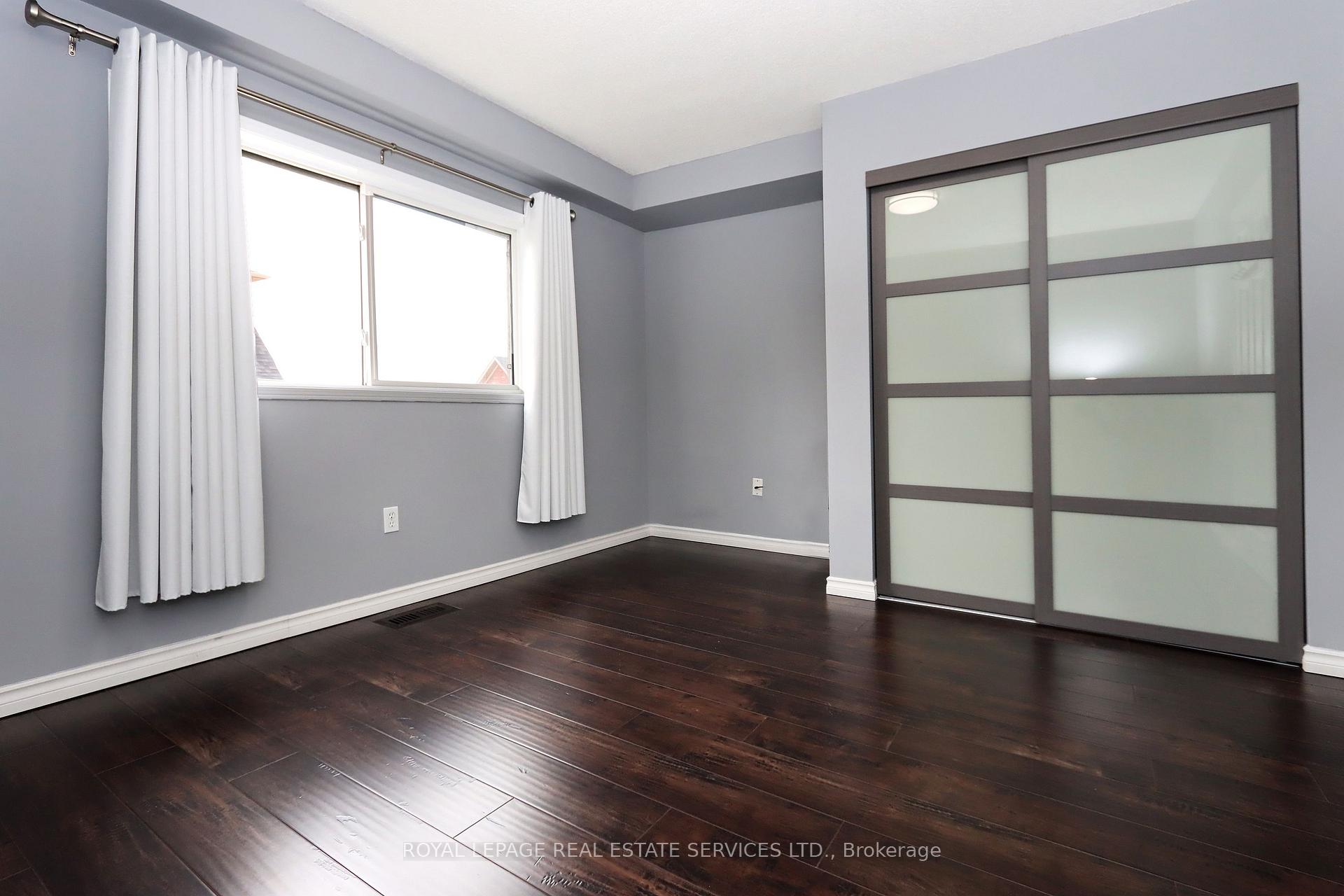 4 Bedrooms Condo at 1168 Arena, Mississauga For sale