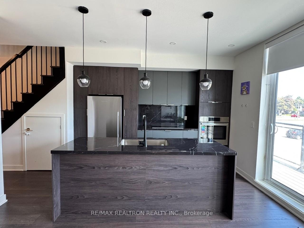 3 Bedrooms Condo at 25 Sonic, Toronto For sale