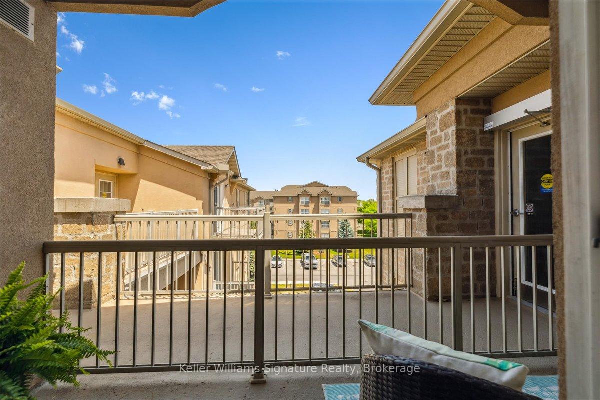 1 Bedroom Condo at 1470 Bishops, Oakville For sale