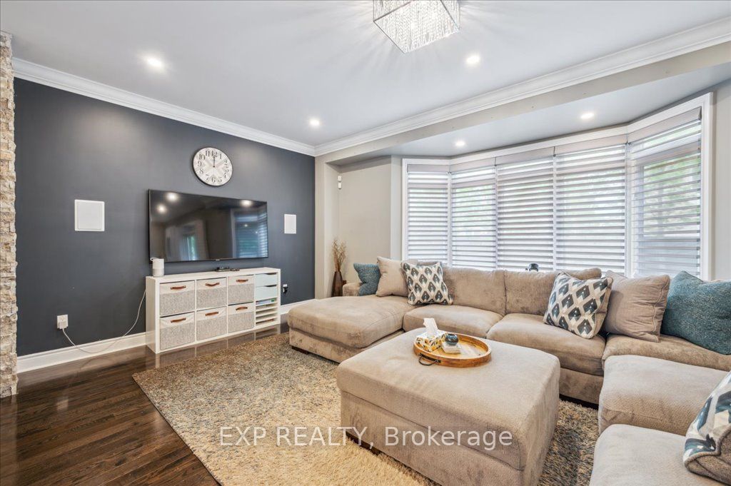 50 Agincourt Circle