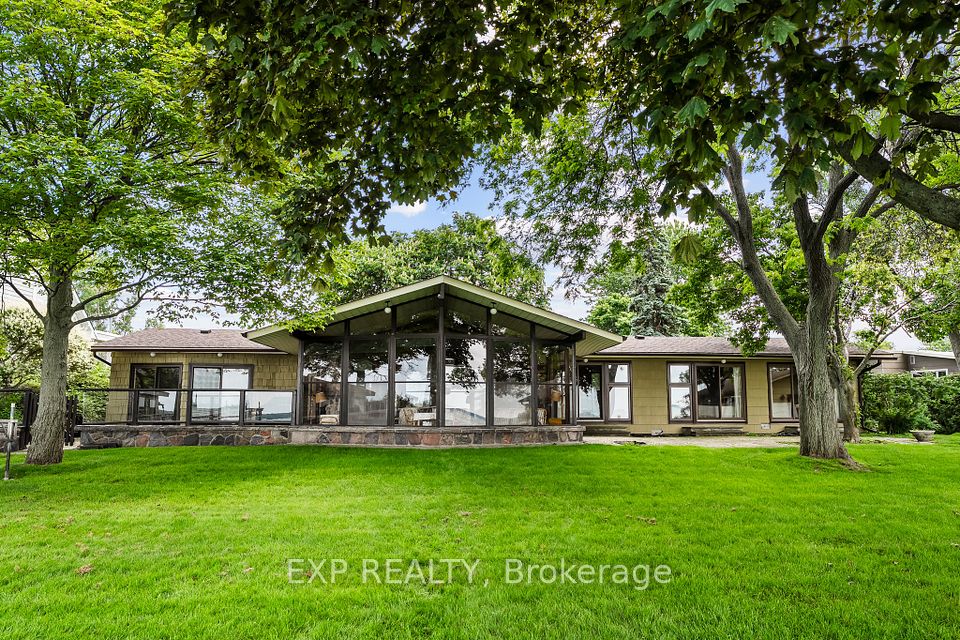 638 Duclos Point