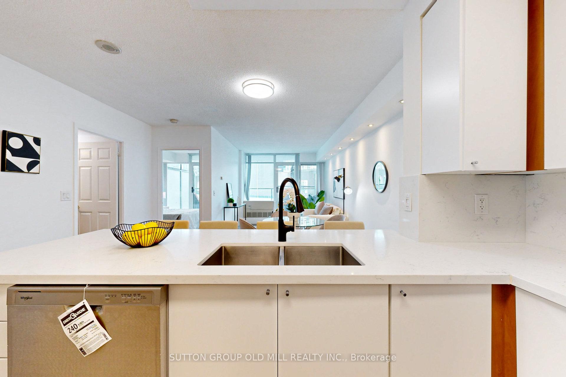 1 Bedroom Condo at 5500 Yonge, Toronto For sale