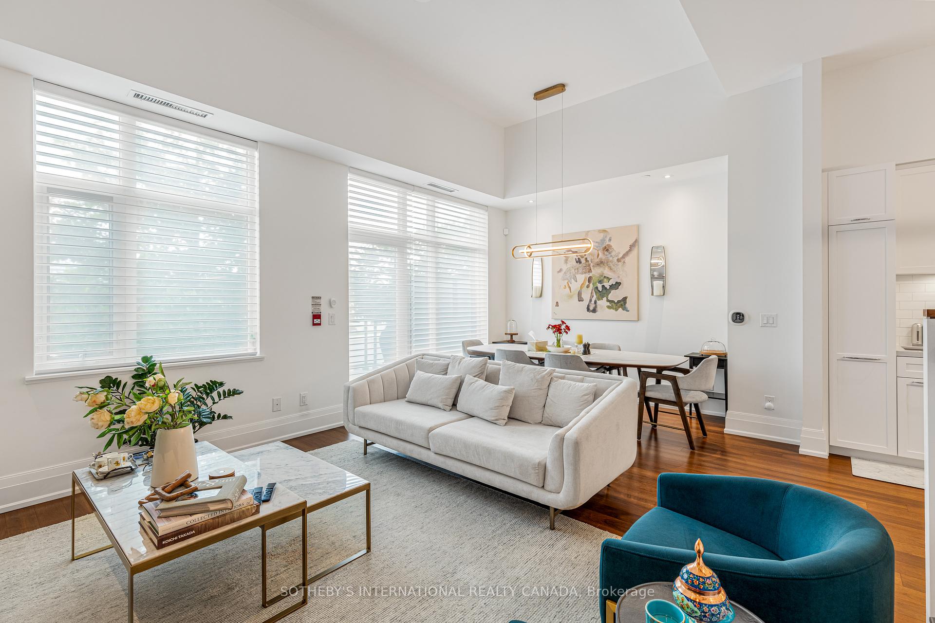 4 Bedrooms Condo at 25 Malcolm, Toronto For sale