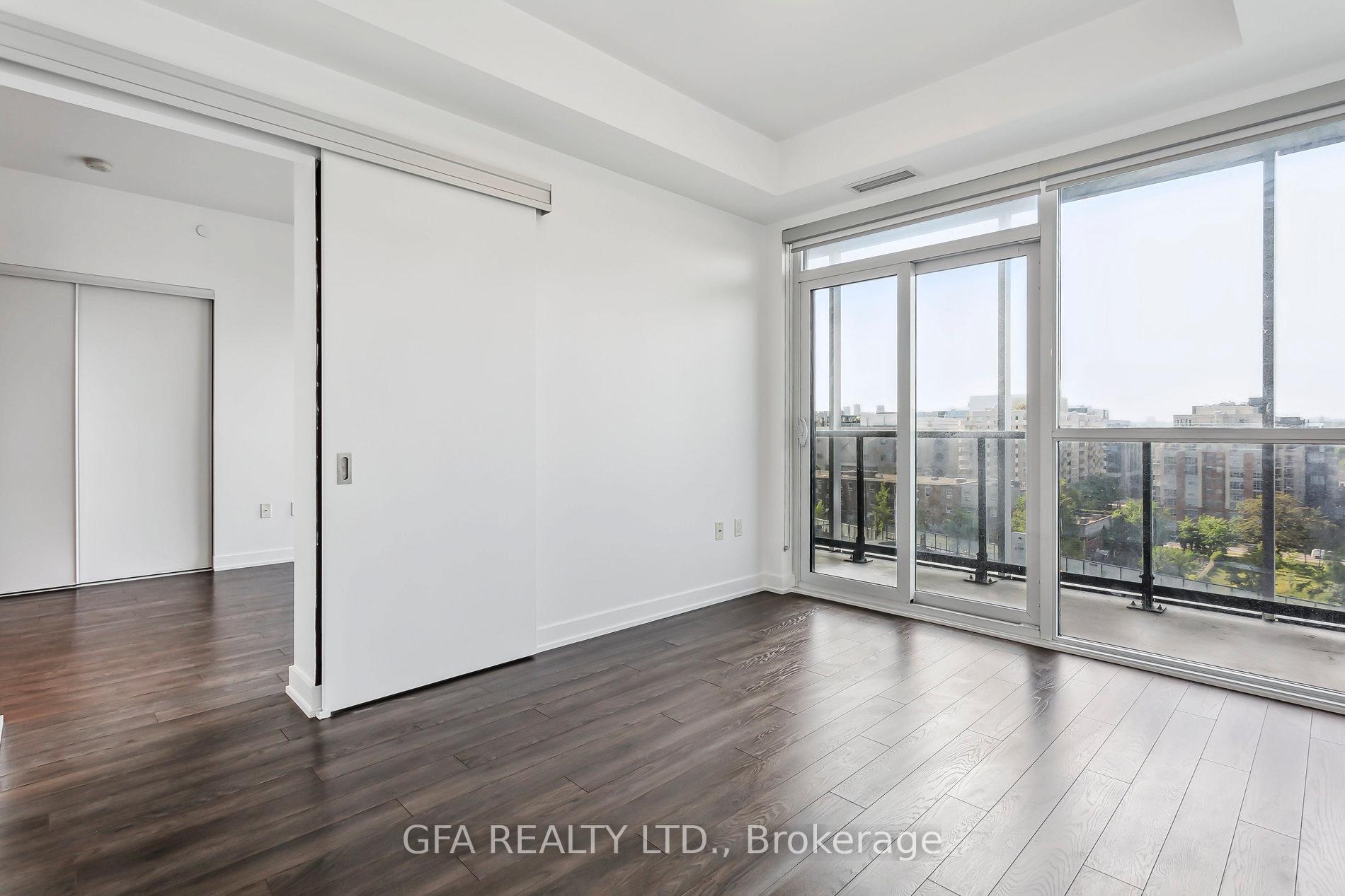 2 Bedrooms Condo at 30 Ordnance, Toronto For sale