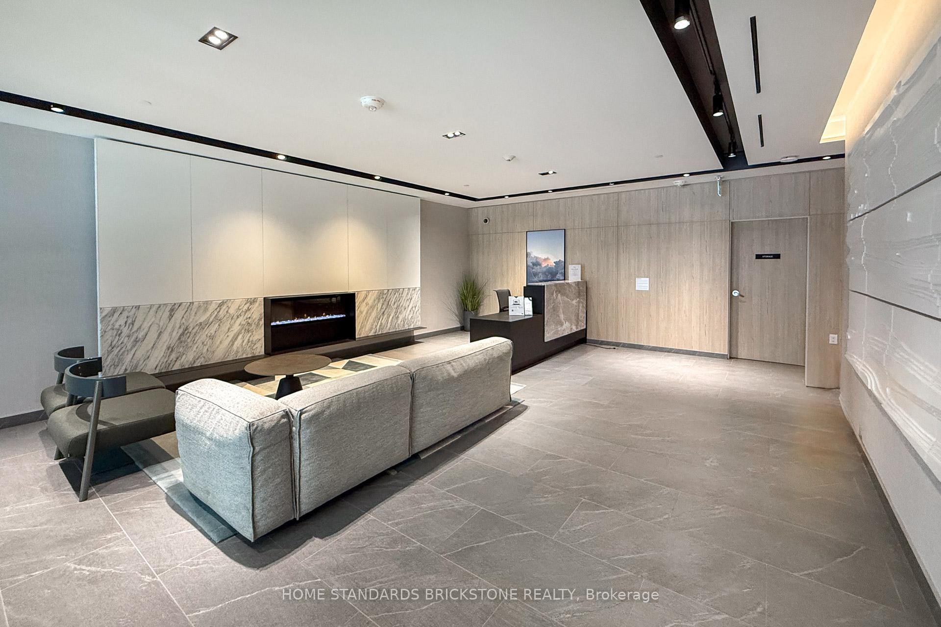 2 Bedrooms Condo at 34 Tubman, Toronto For sale