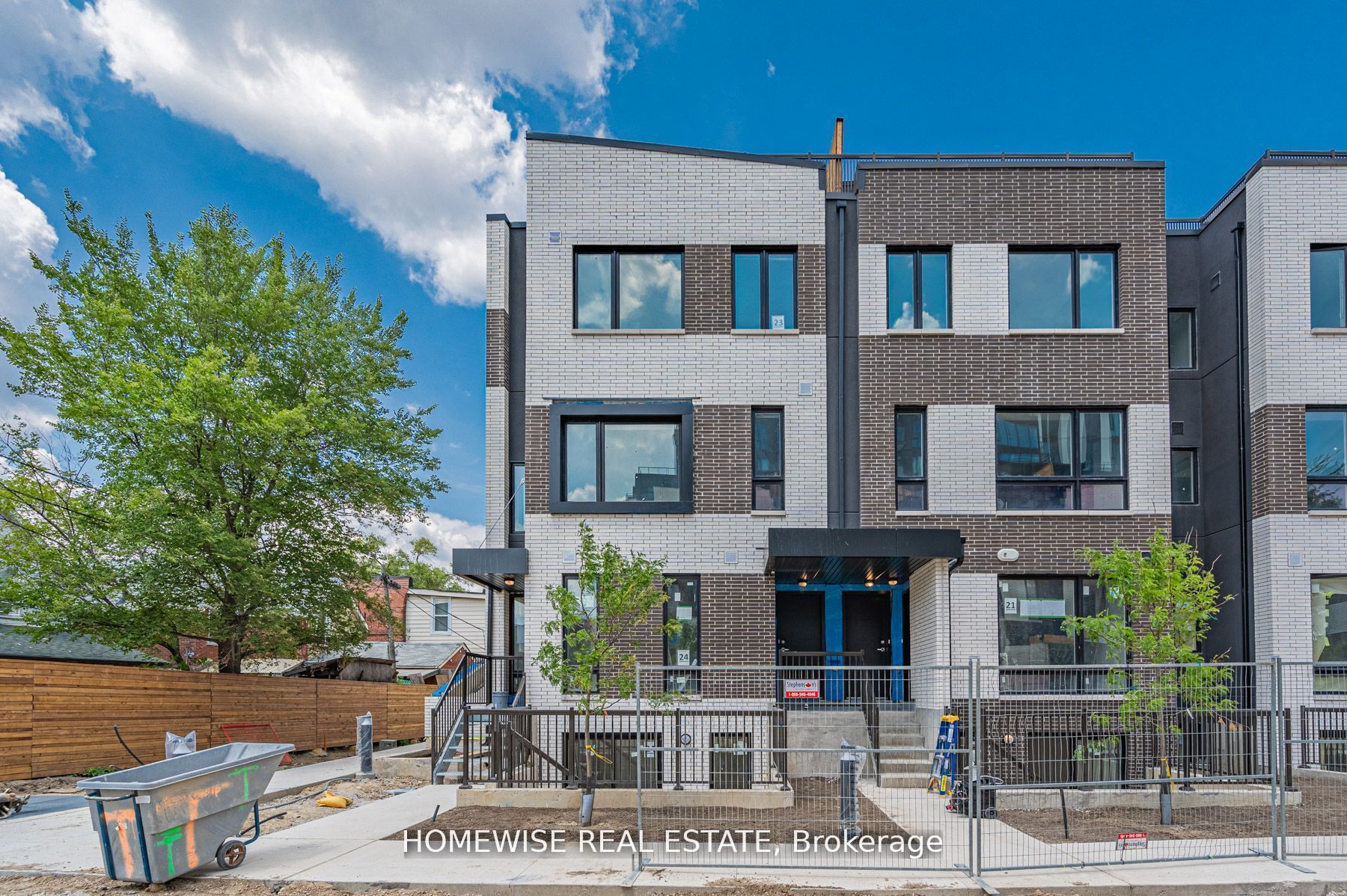 20 Ed Clark Gardens Boulevard, #TH7