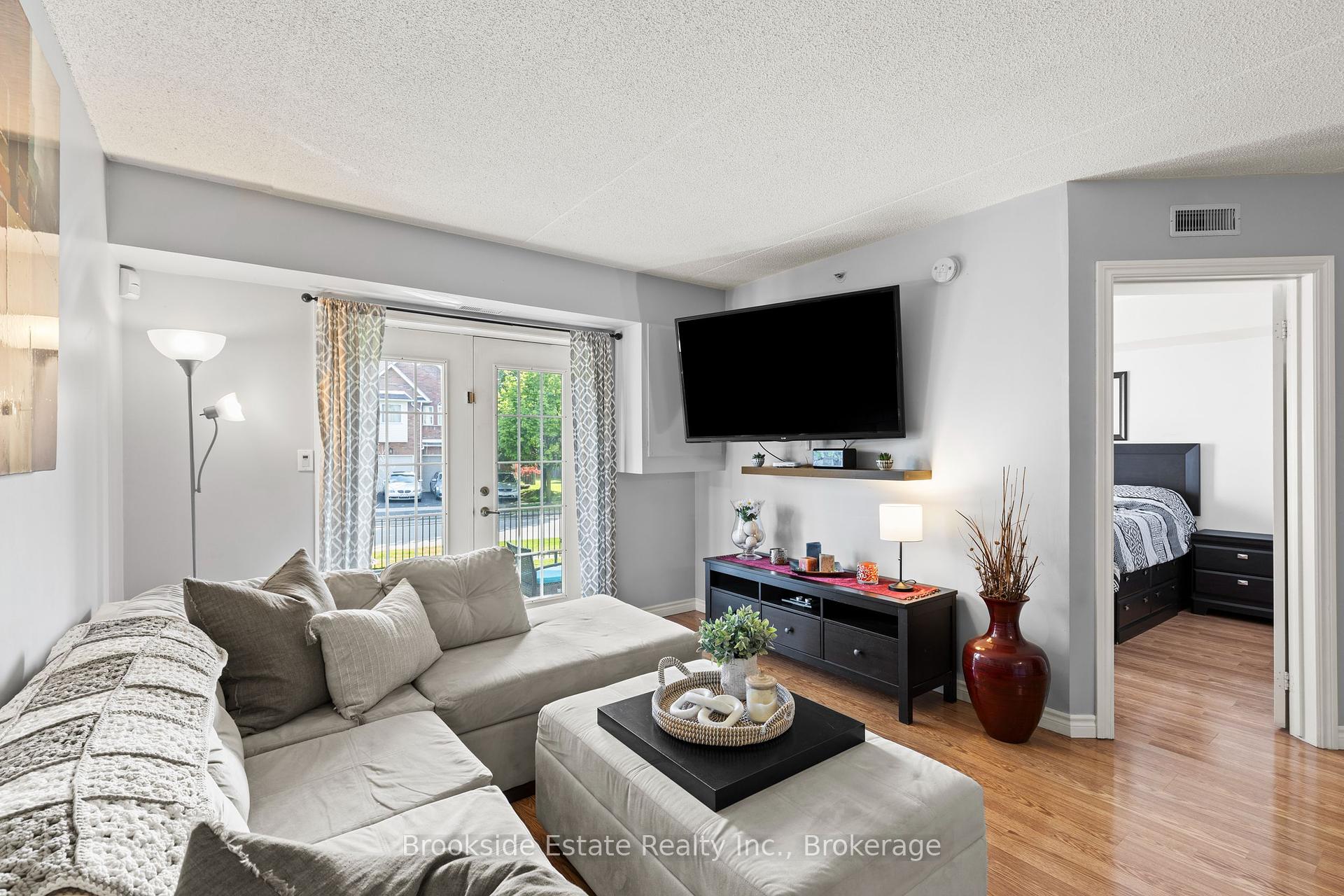 1 Bedroom Condo at 1431 Walkers, Burlington For sale