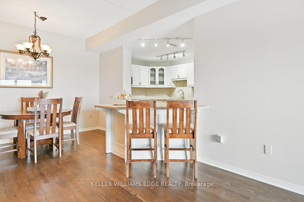2 Bedrooms Condo at 2085 Amherst Heights,  Burlington For sale