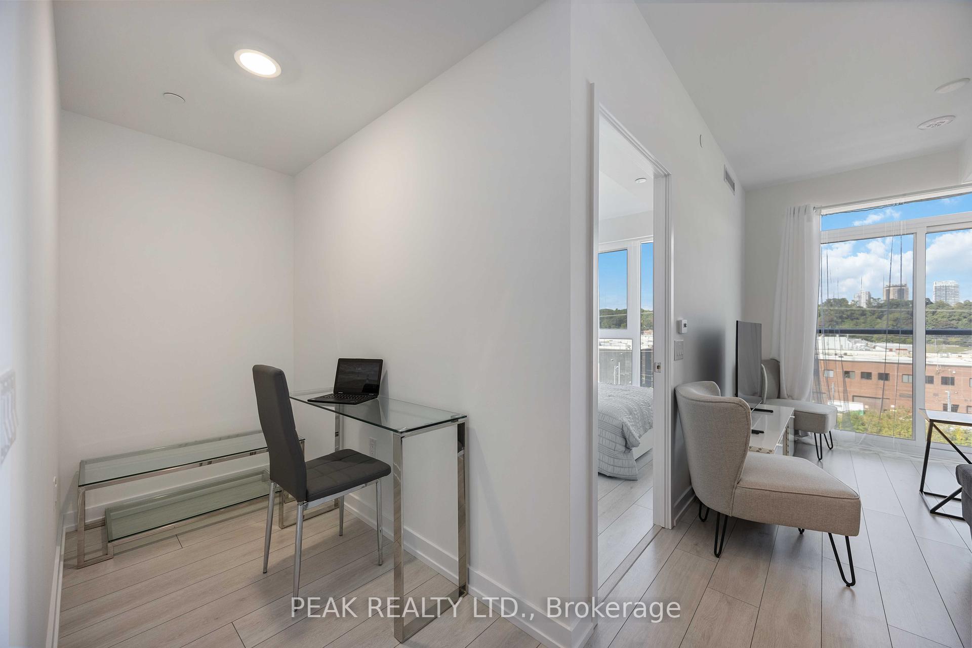 1 Bedroom Condo at 500 Dupont,  Toronto For sale