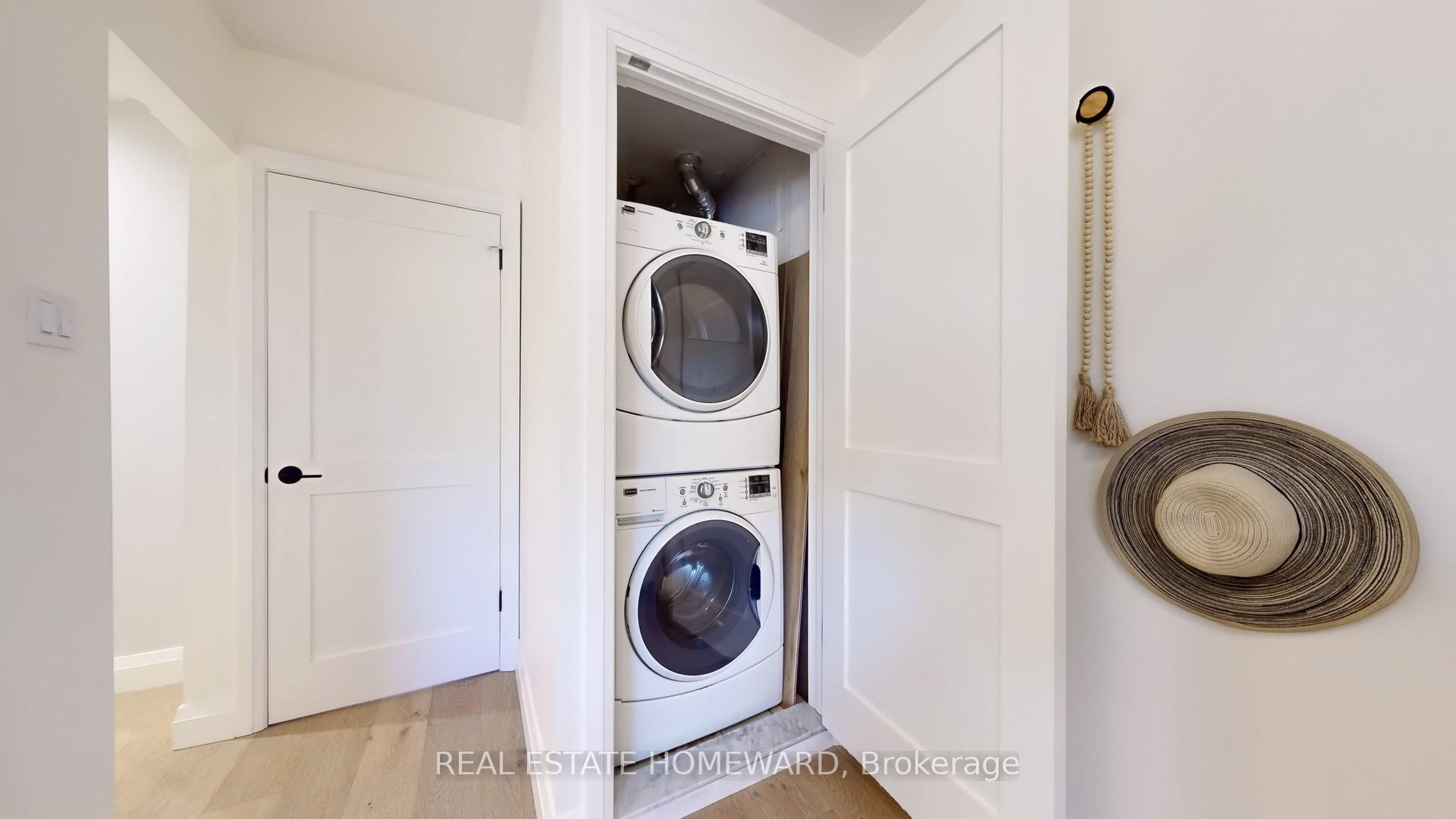 2 Bedrooms Condo at 895 Adelaide, Toronto For sale