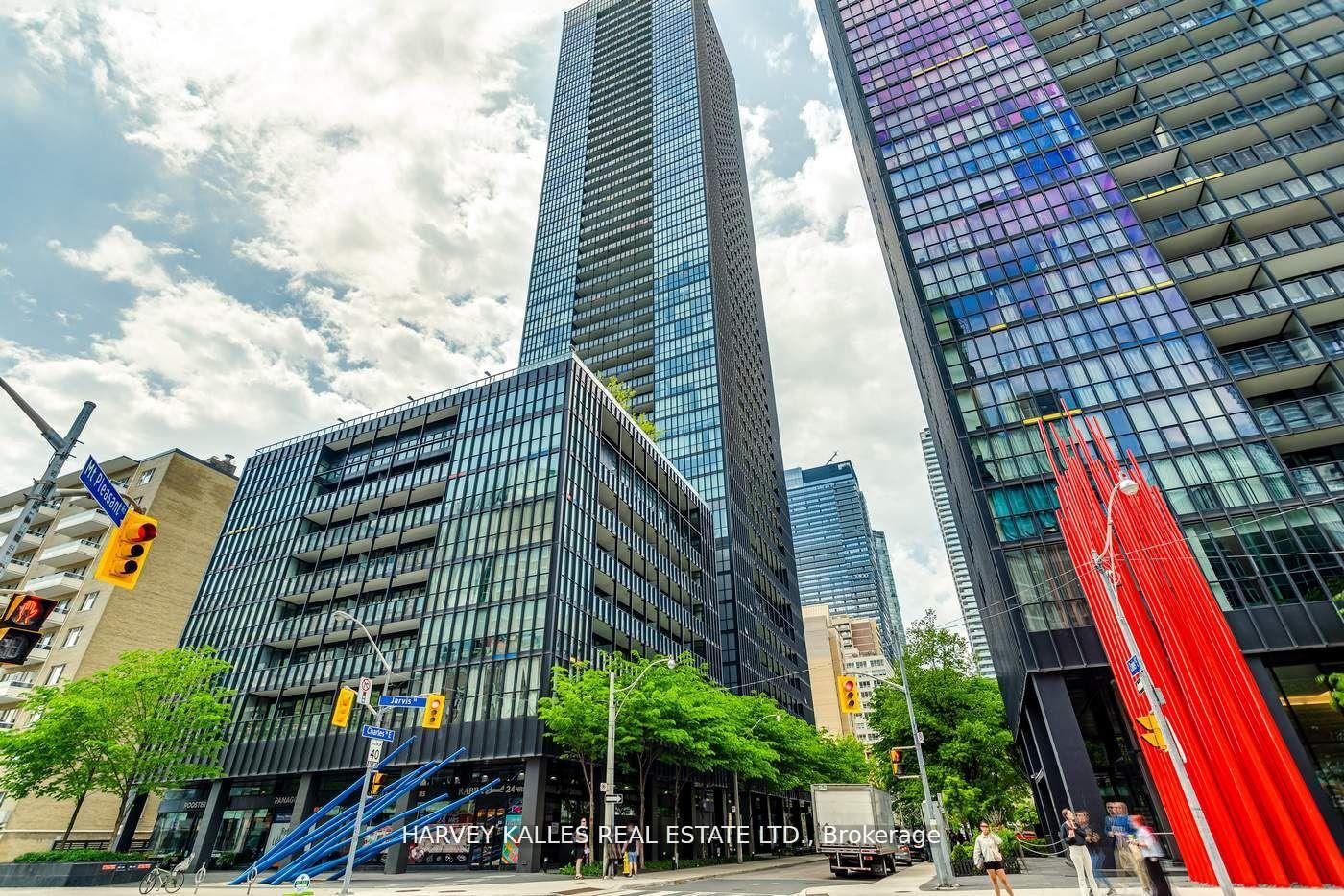 4 Bedrooms Condo at 101 Charles, Toronto For sale