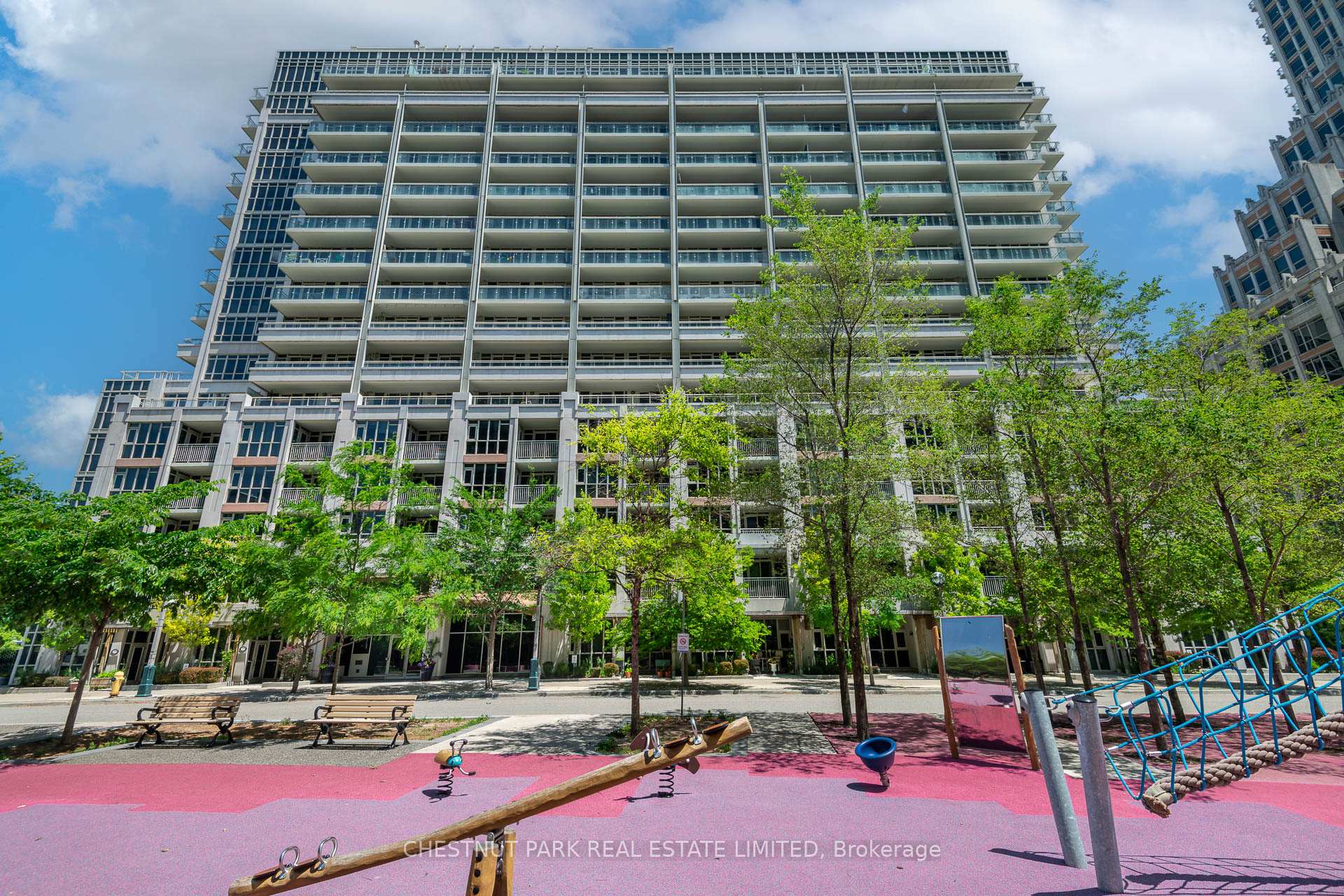 2 Bedrooms Condo at 35 Bastion, Toronto For sale