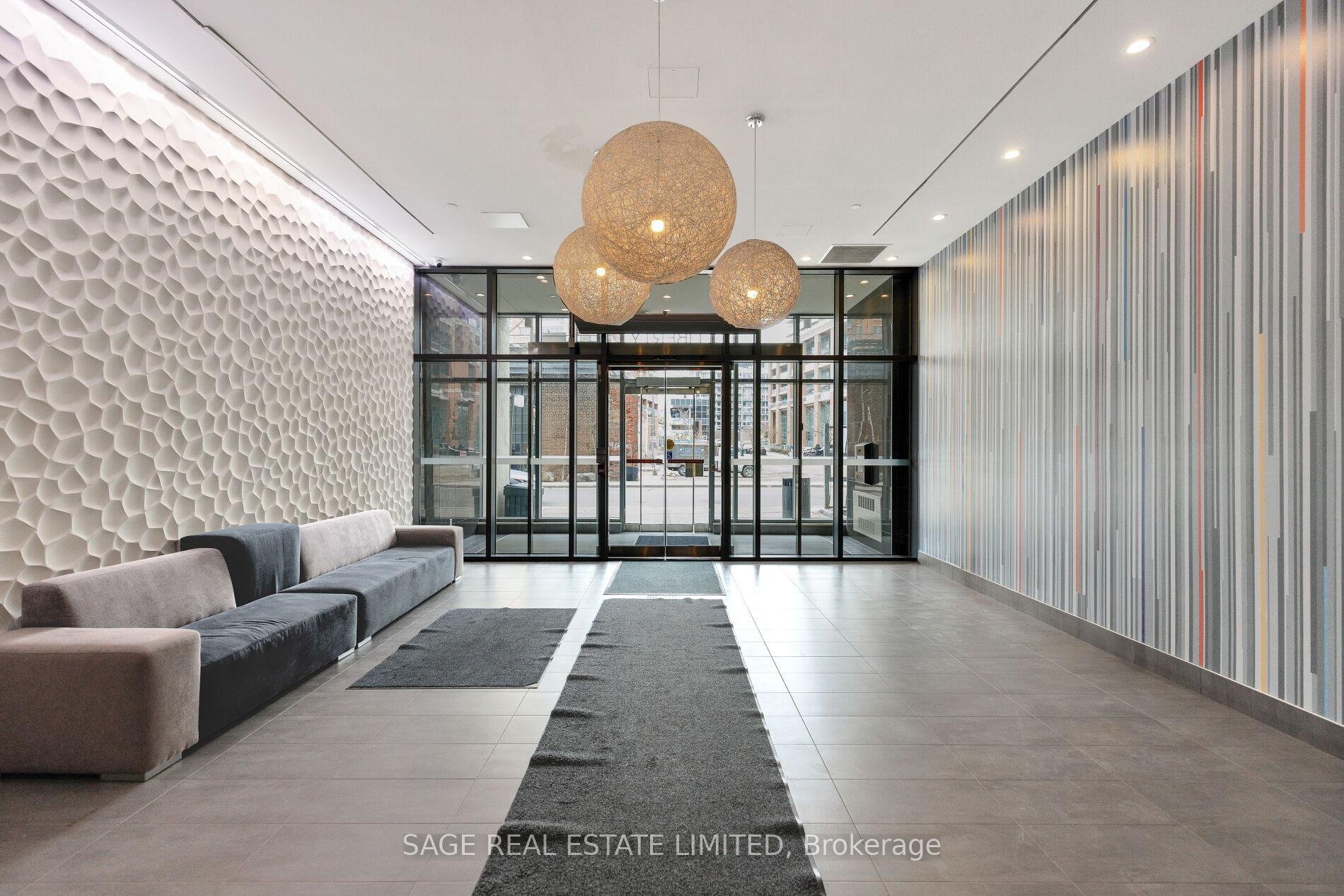 2 Bedrooms Condo at 150 East Liberty, Toronto For sale