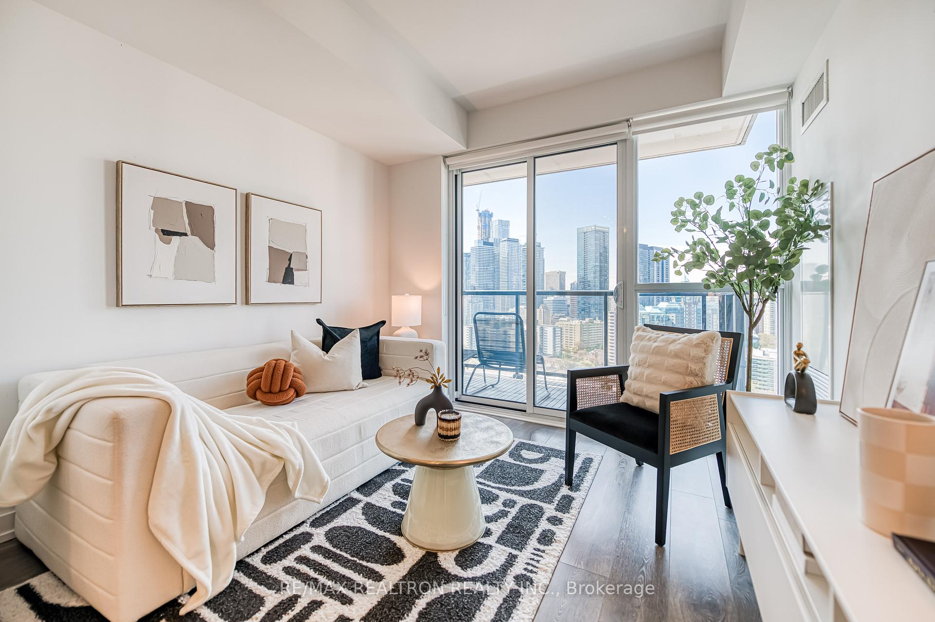 1 Bedroom Condo at 159 Wellesley,  Toronto For sale