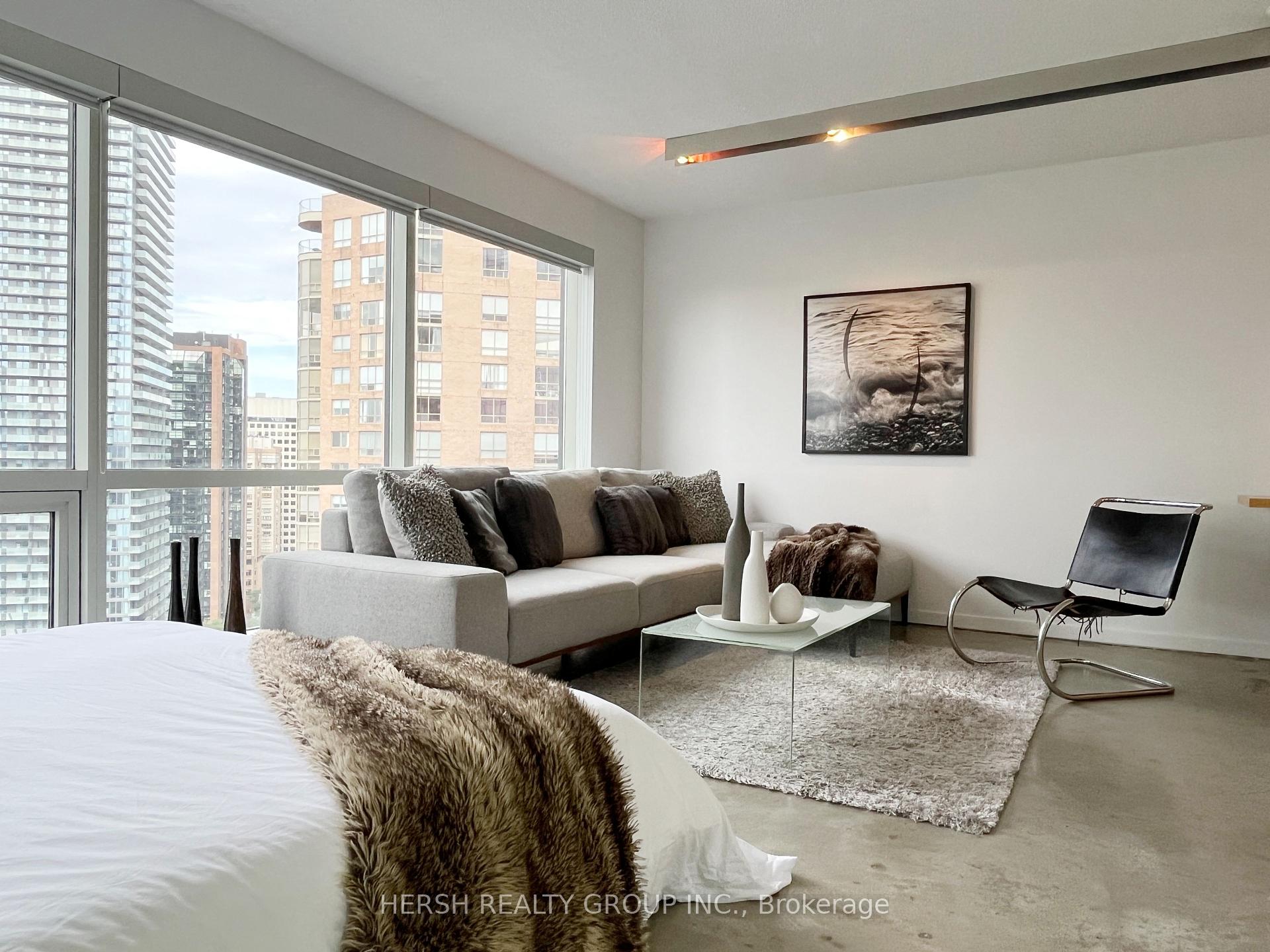1 Bedroom Condo at 1001 Bay,  Toronto For sale