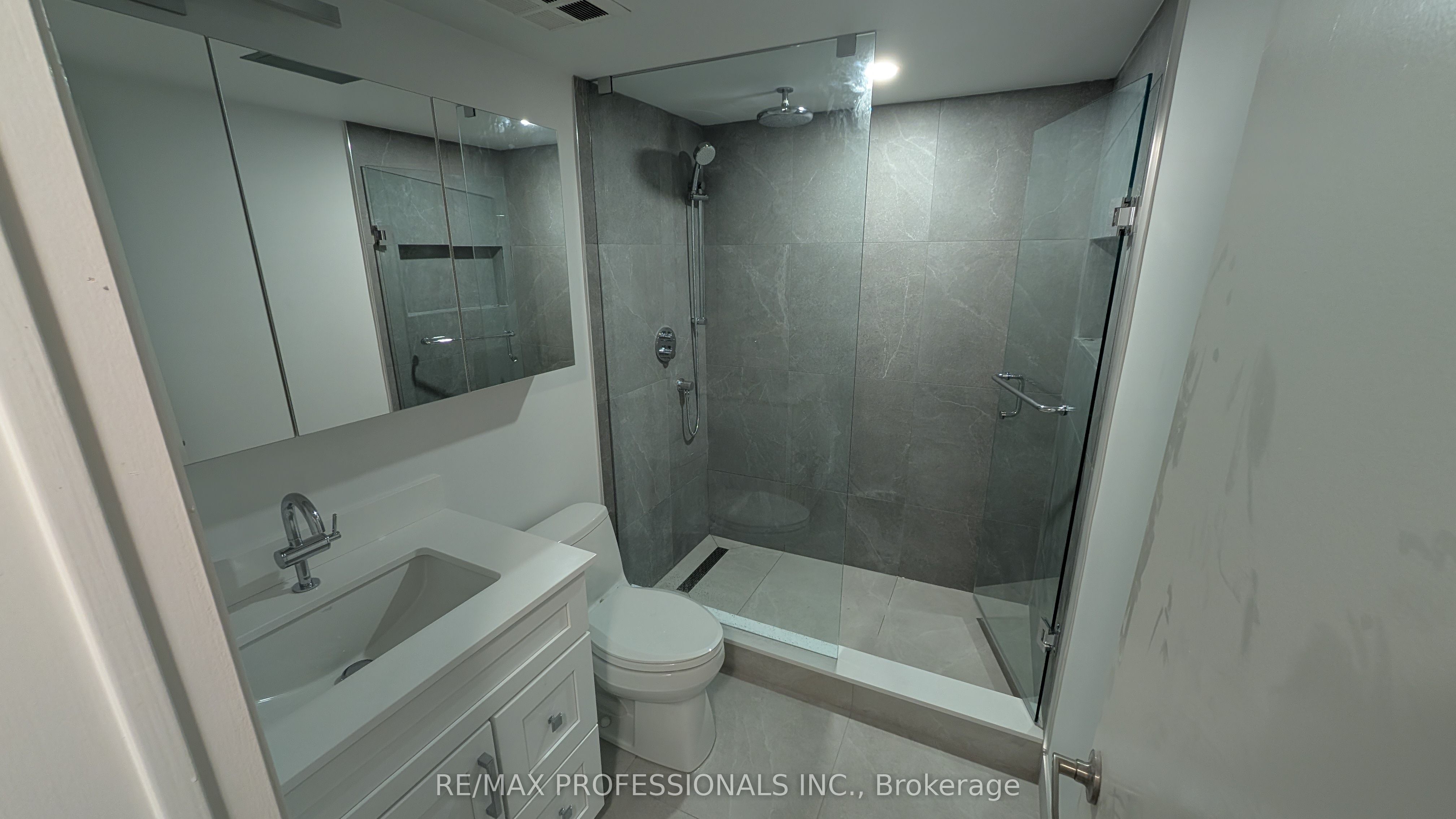 217 St George Street, #14