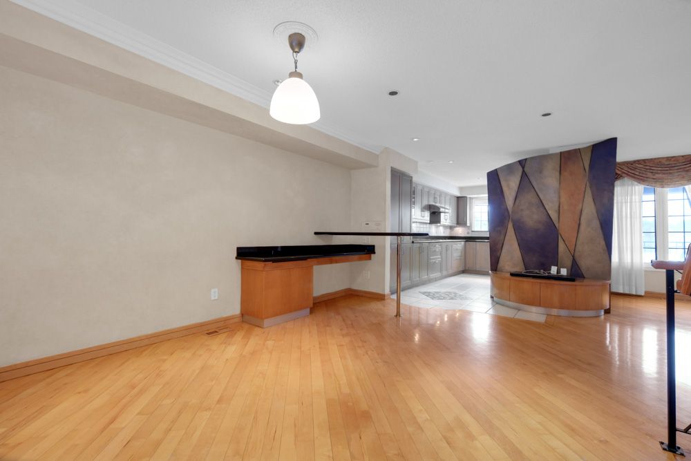 3348 Bayview Avenue I