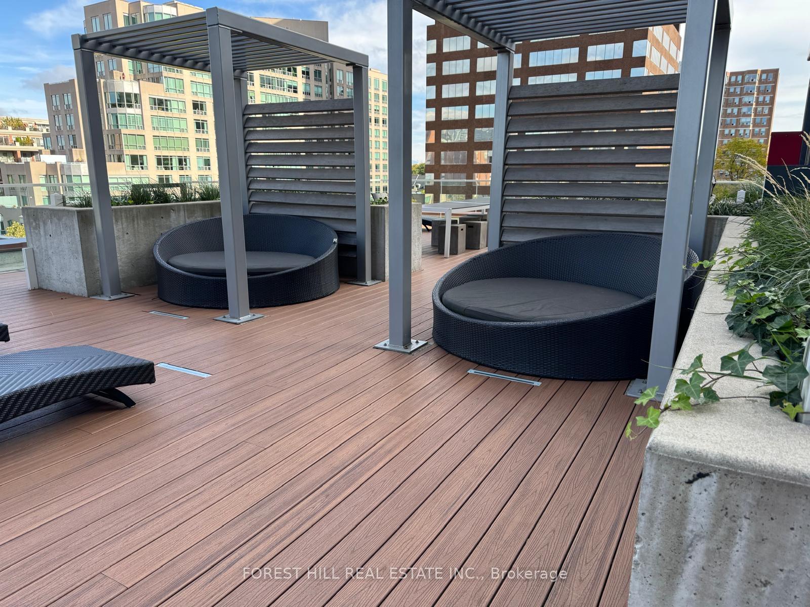 1 Bedroom Condo at 32 Davenport,  Toronto For sale