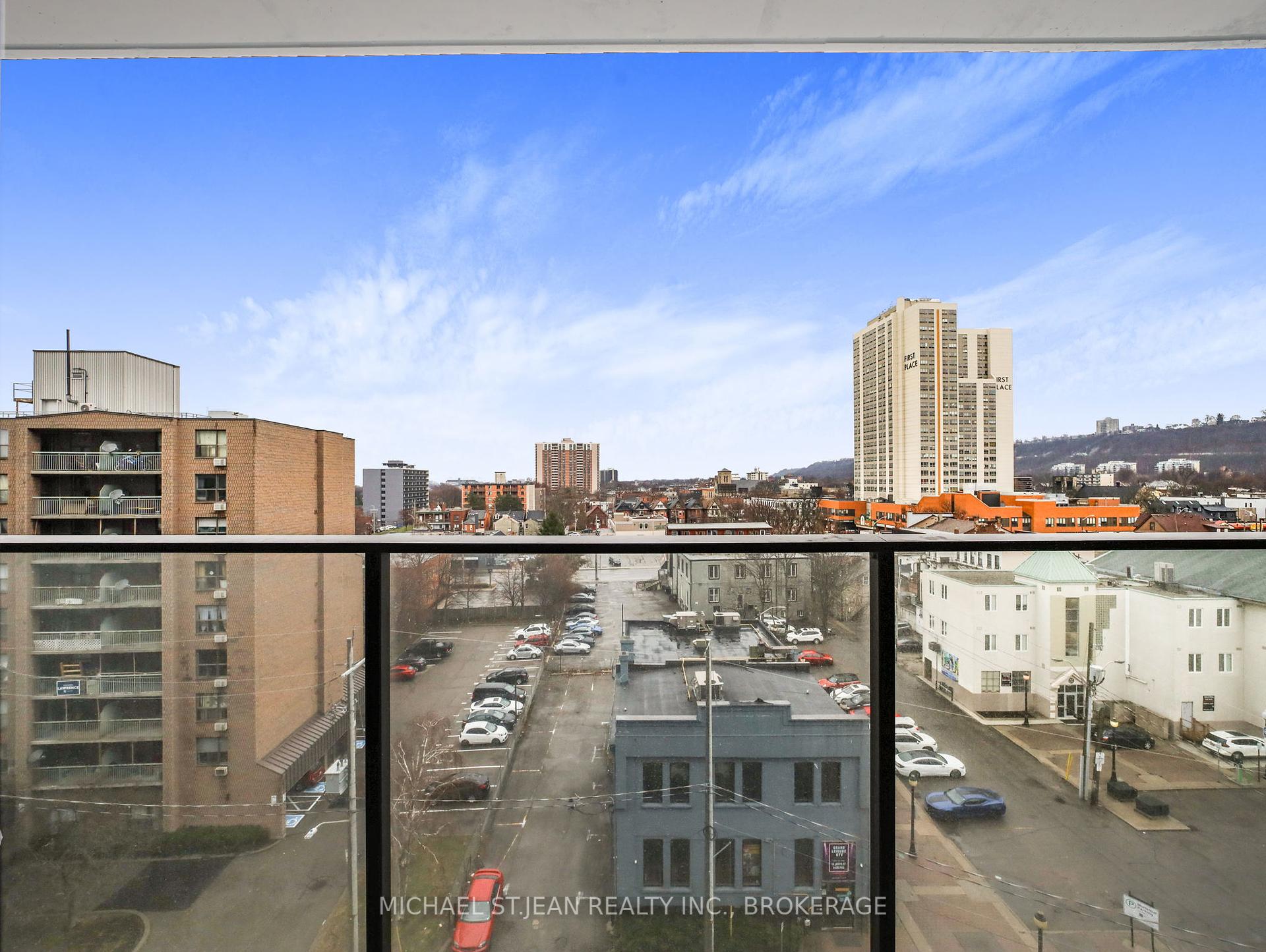 1 Bedroom Condo at 1 Jarvis,  Hamilton For sale