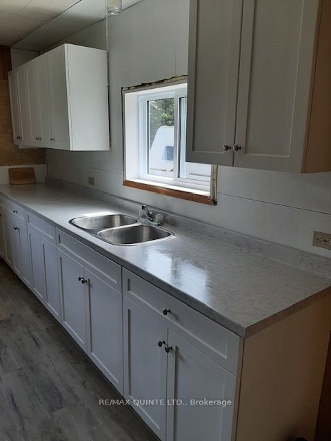 2063 Henderson Road, Frontenac, ON K0H 1B0