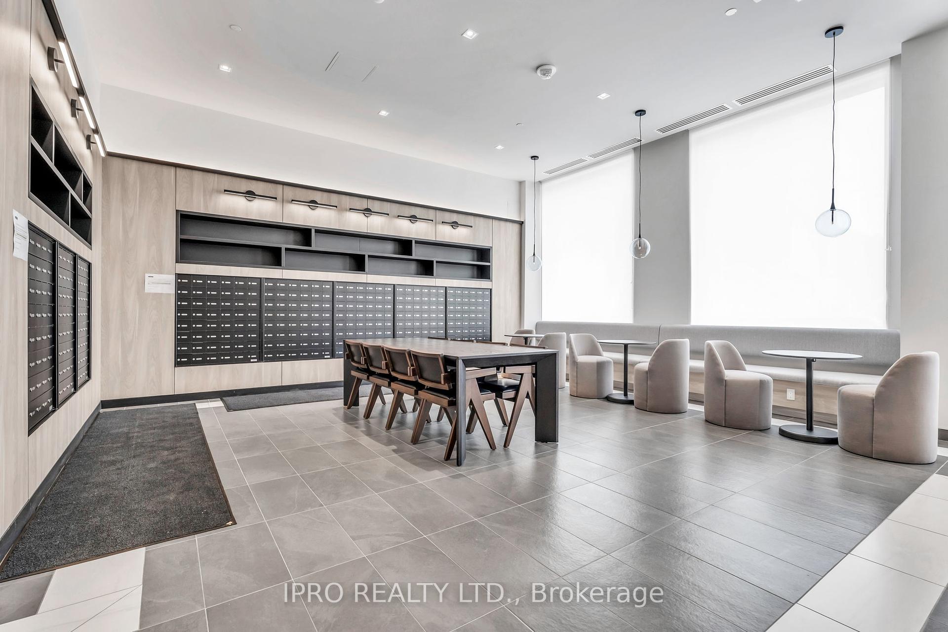 1 Bedroom Condo at 1 Jarvis, Hamilton For sale