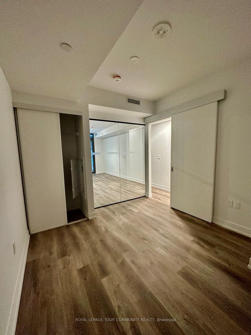 1 Bedroom Condo at 1 Jarvis, Hamilton For sale