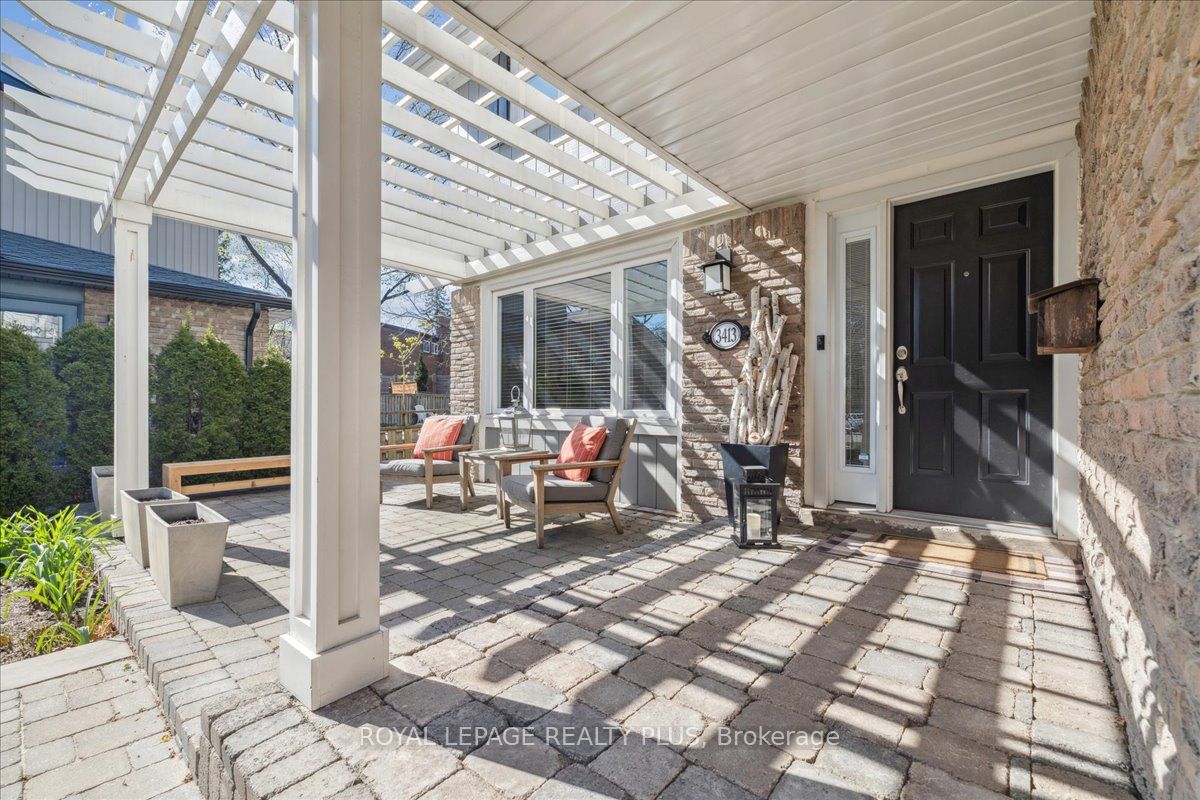 3413 Autumnleaf Crescent