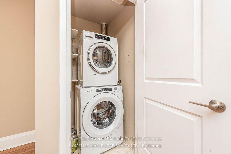 2 Bedrooms Condo at 100 Harrison Garden, Toronto For sale