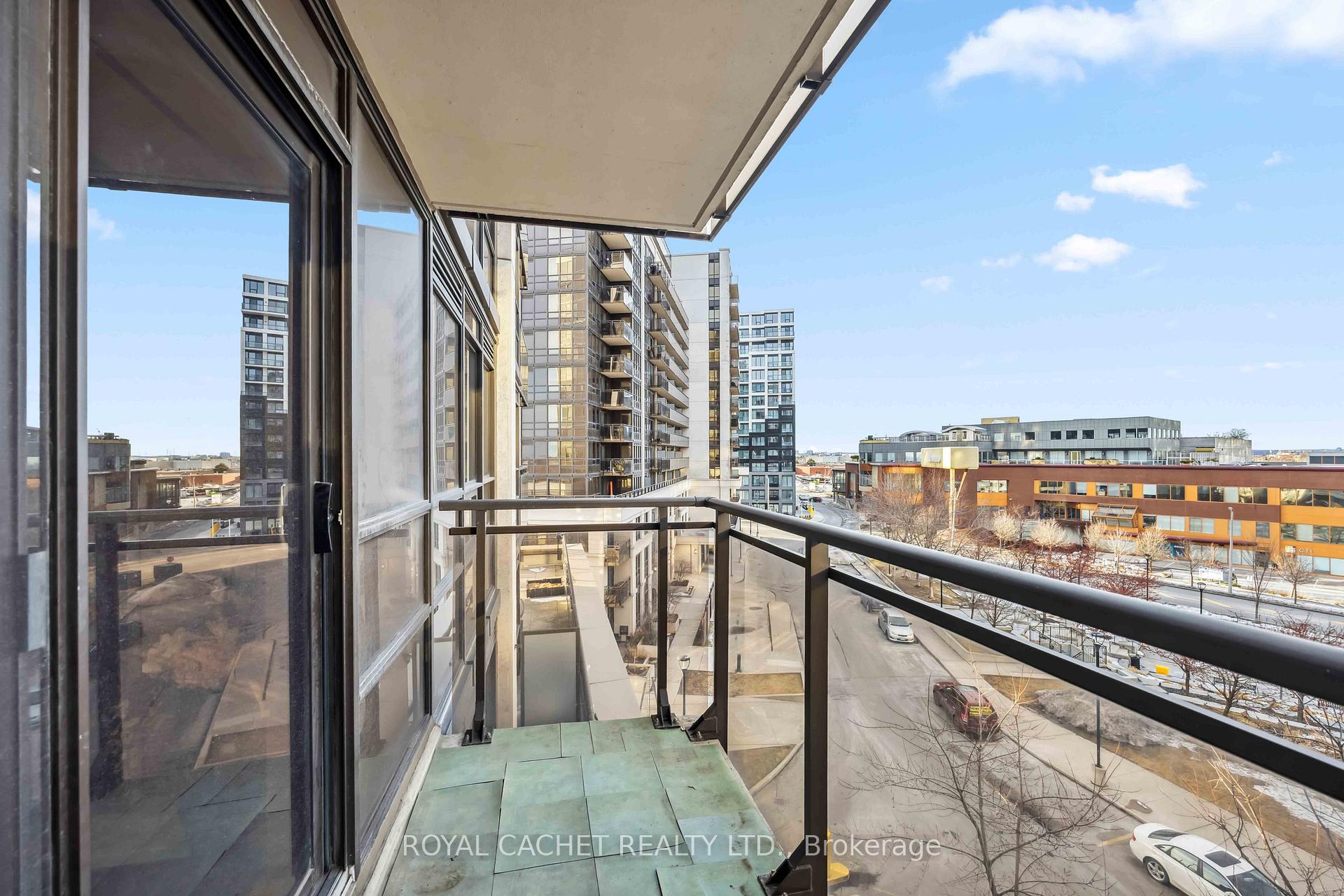 1 Bedroom Condo at 1070 Sheppard,  Toronto For sale