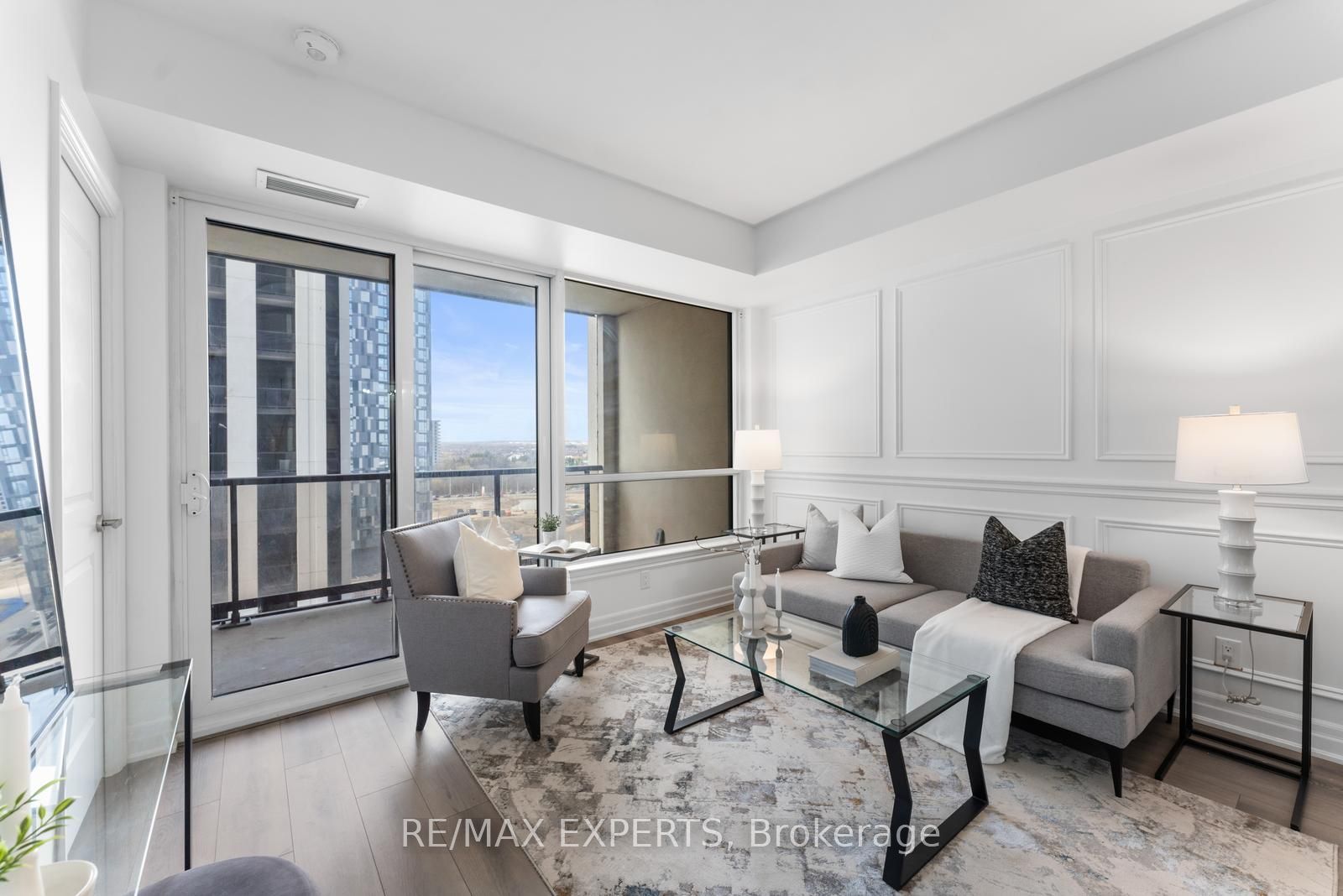 9075 Jane Street 1010