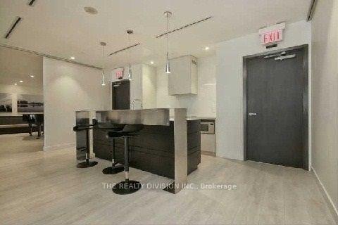 2 Bedrooms Condo at 55 Regent Park, Toronto For sale
