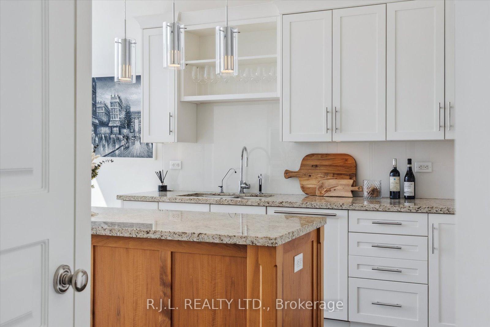 1 Bedroom Condo at 183 Wellington, Toronto For sale
