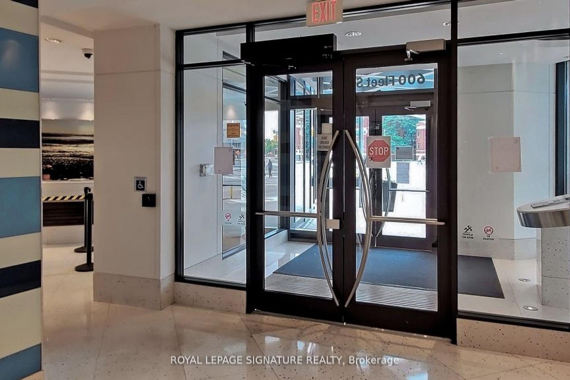 2 Bedrooms Condo at 600 Fleet, Toronto For sale