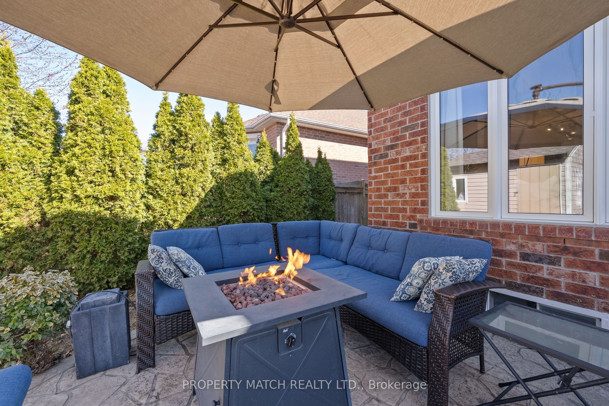 3122 Country Lane