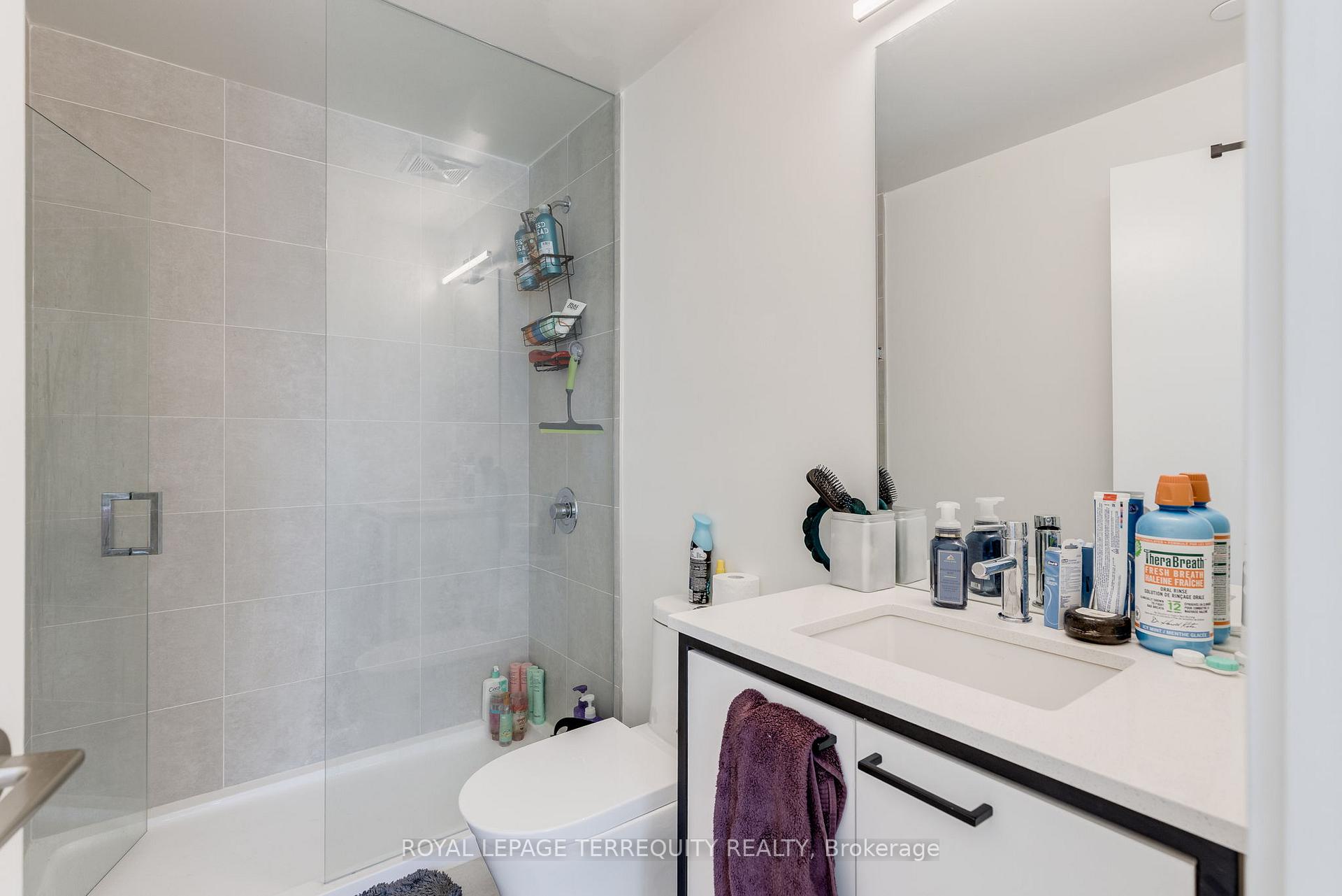 3 Bedrooms Condo at 1808 St Clair, Toronto For sale