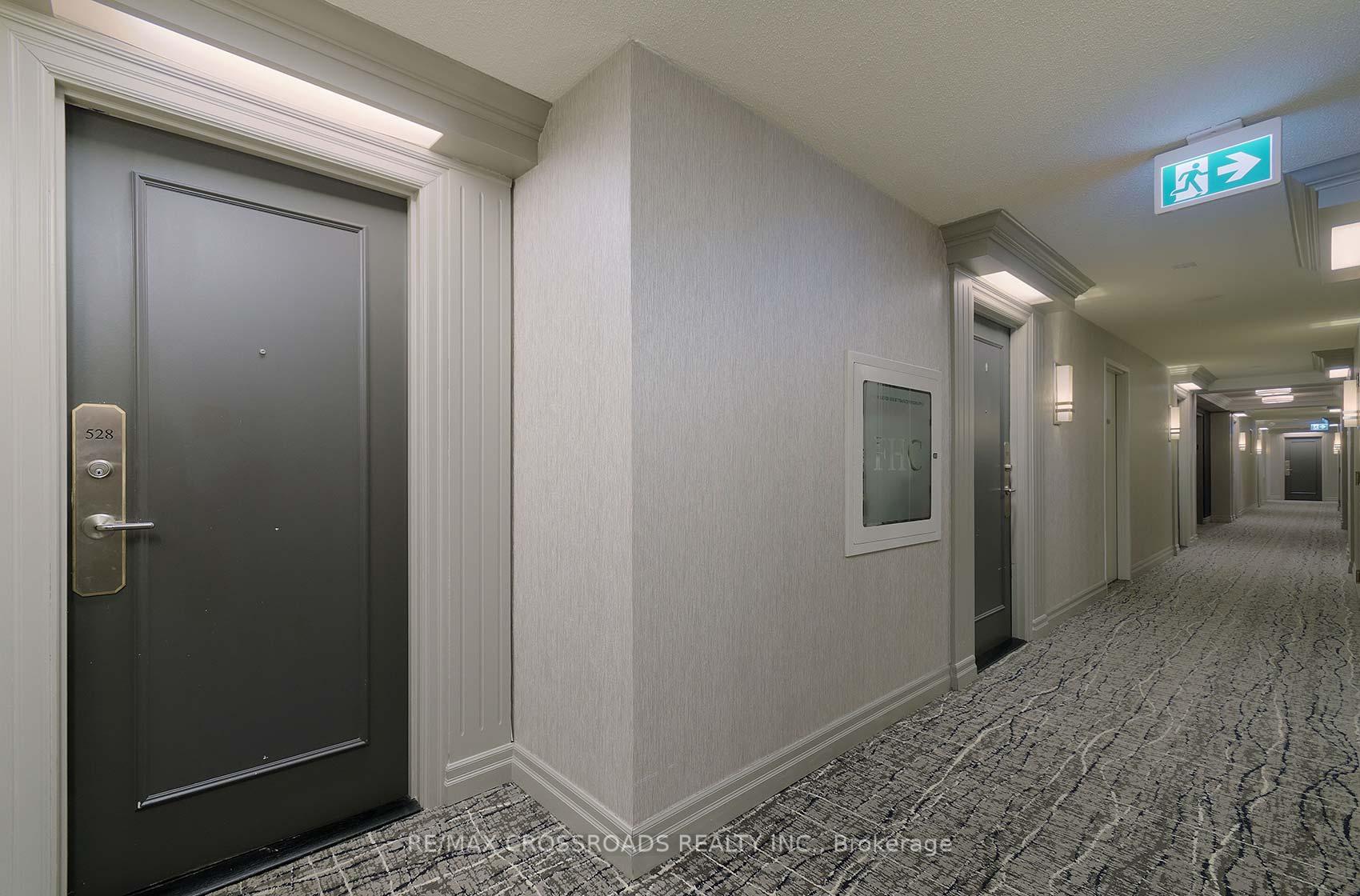 3 Bedrooms Condo at 5233 Dundas,  Toronto For sale