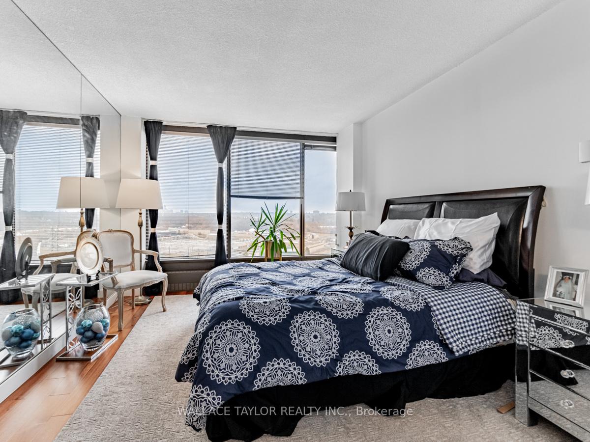 2 Bedrooms Condo at 2045 Lake Shore,  Toronto For sale