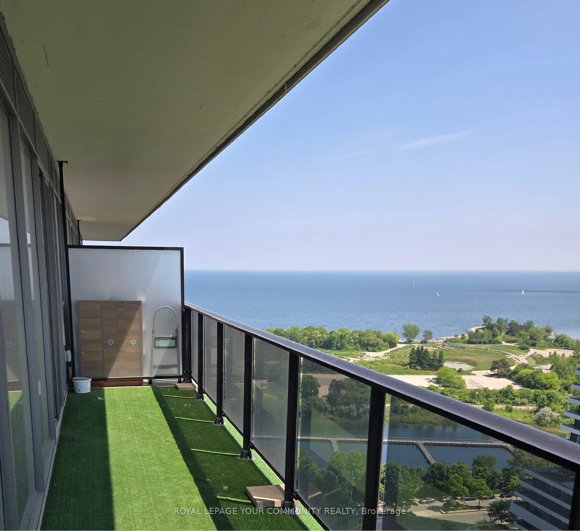 2 Bedrooms Condo at 70 Annie Craig, Toronto For sale
