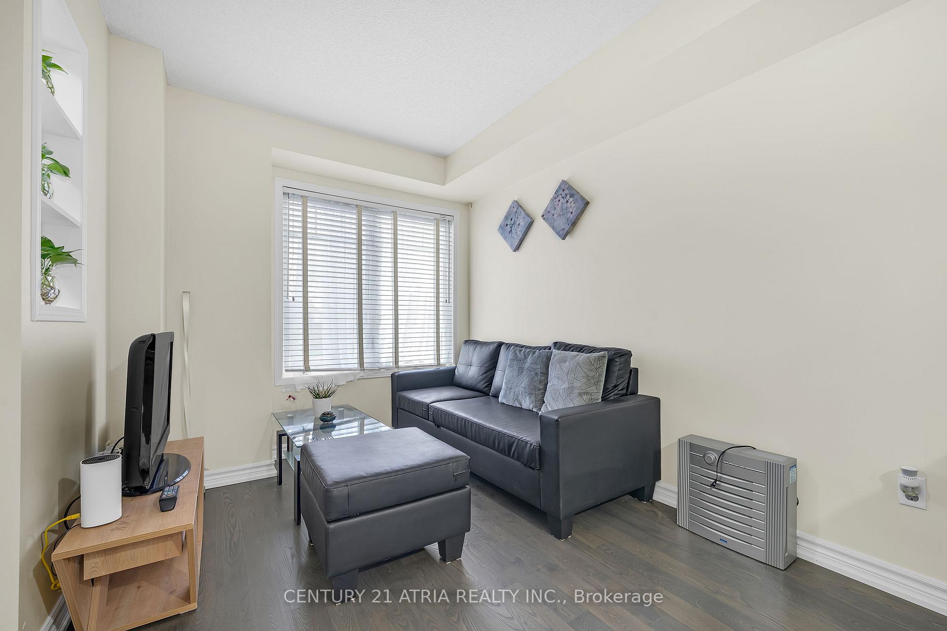 3 Bedrooms Condo at 9526 Sheppard,  Toronto For sale