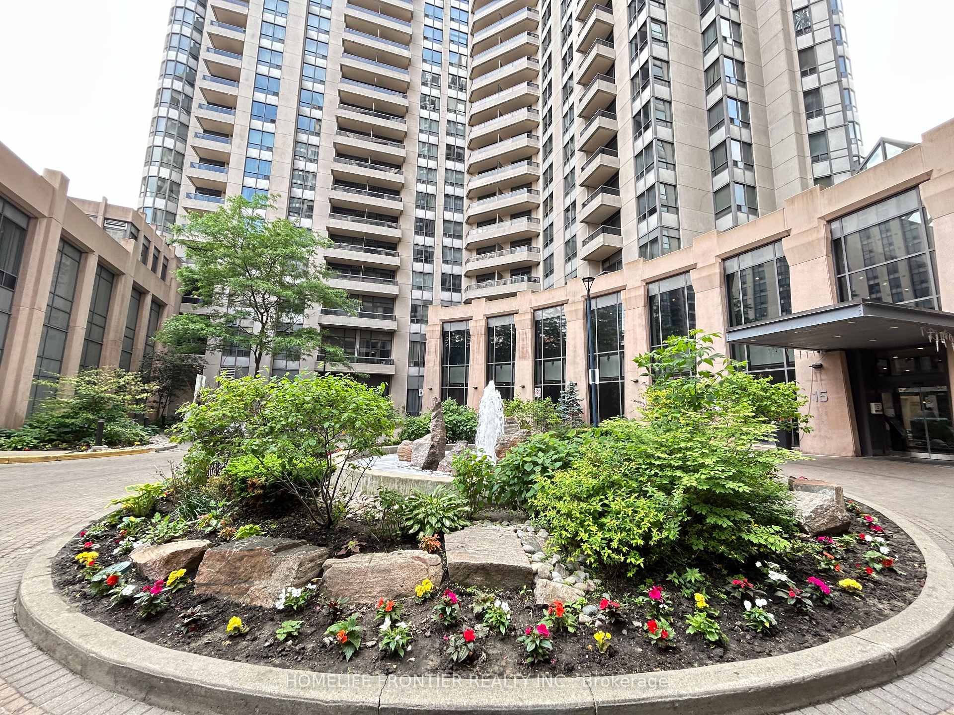 1 Bedroom Condo at 15 Northtown, Toronto For sale