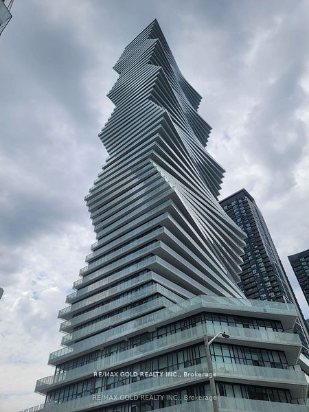 3900 Confederation