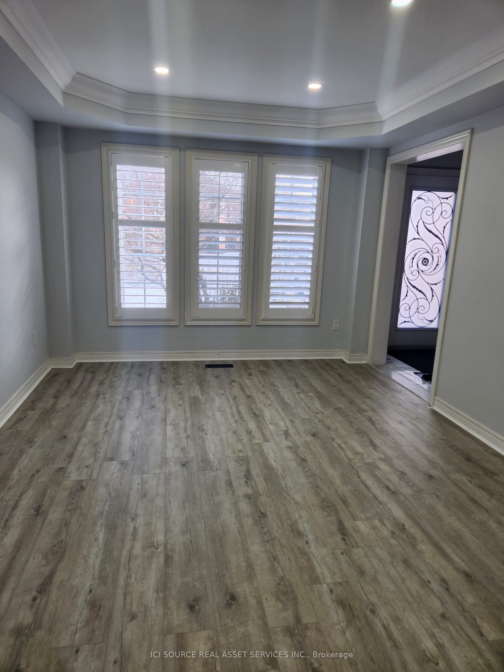 2037 Mckerlie Crescent, Burlington Rose