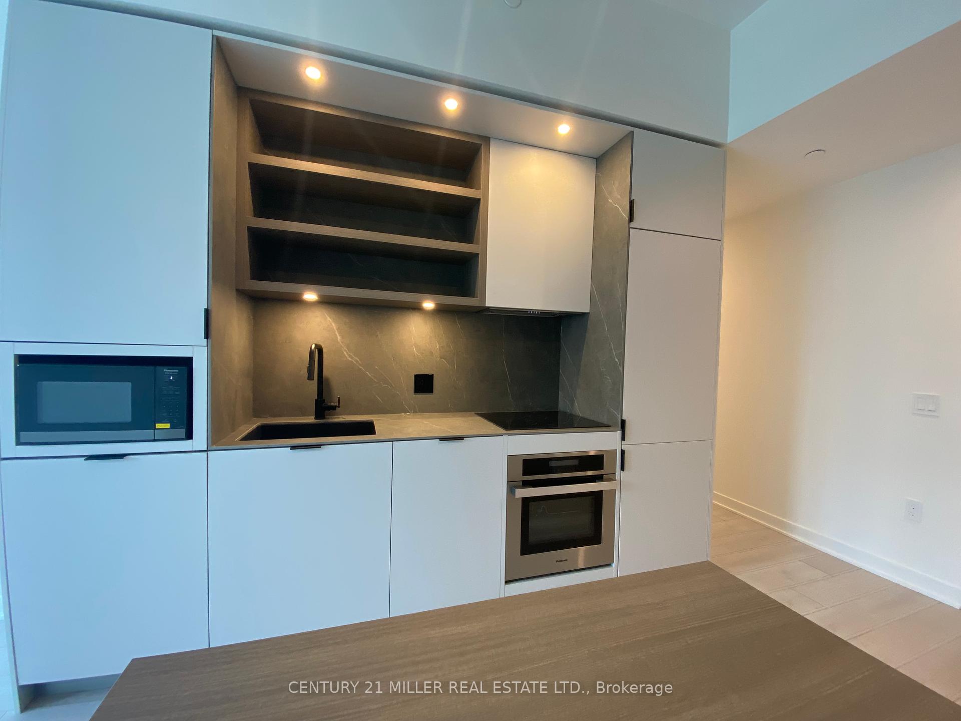1 Bedroom Condo at 55 Charles, Toronto For sale