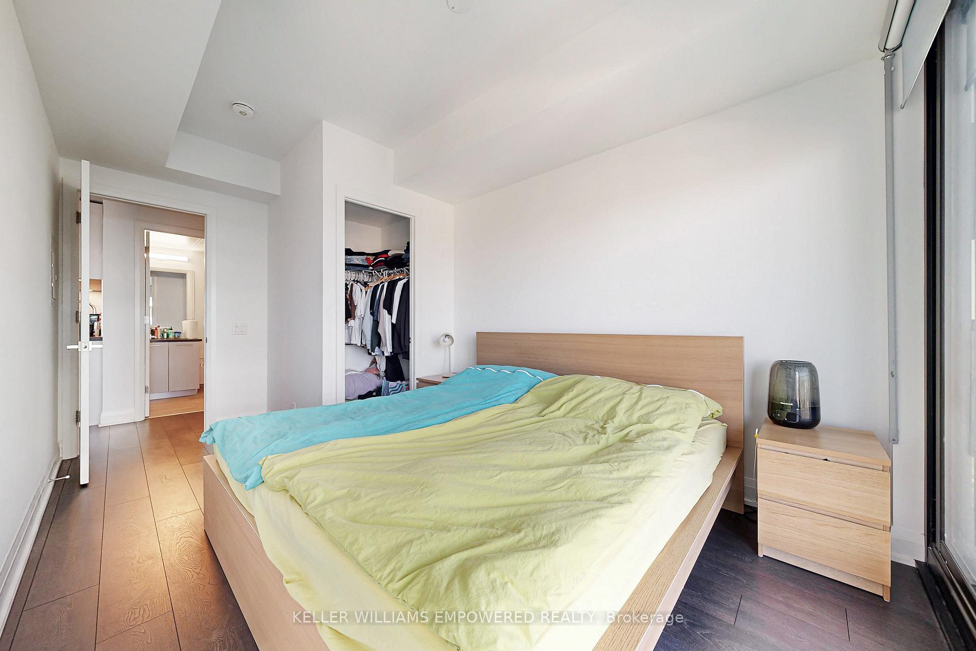1 Bedroom Condo at 33 Frederick Todd, Toronto For sale