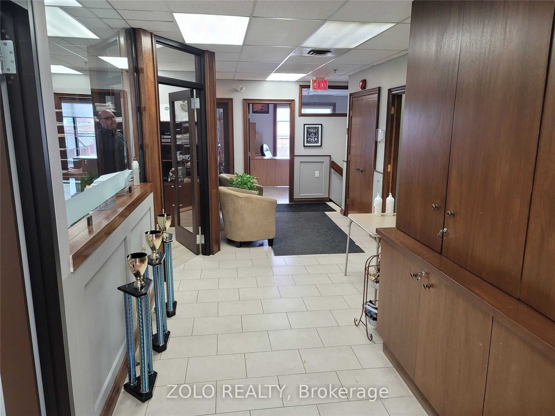 3300 Steeles Avenue W, #204