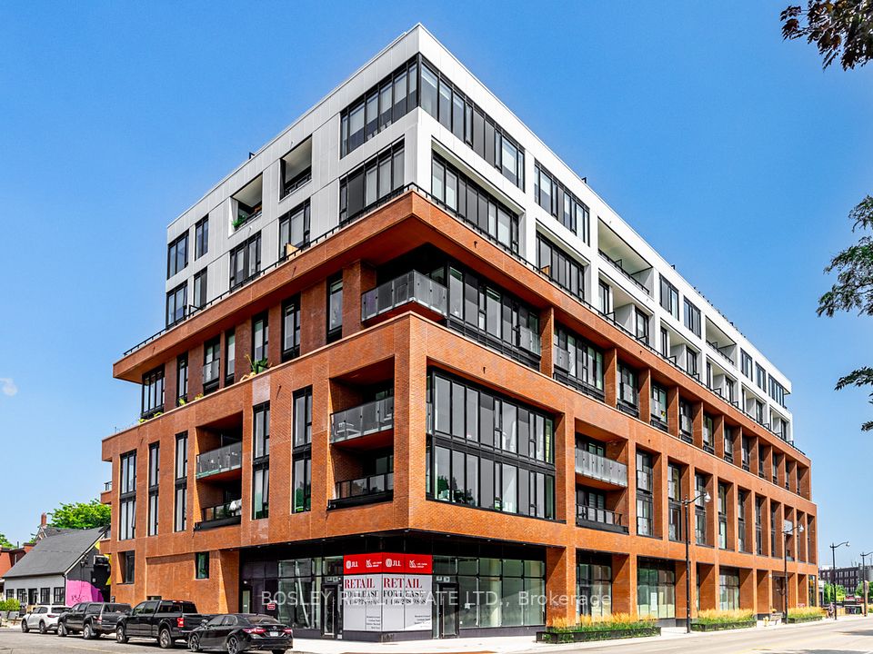 2720 Dundas
