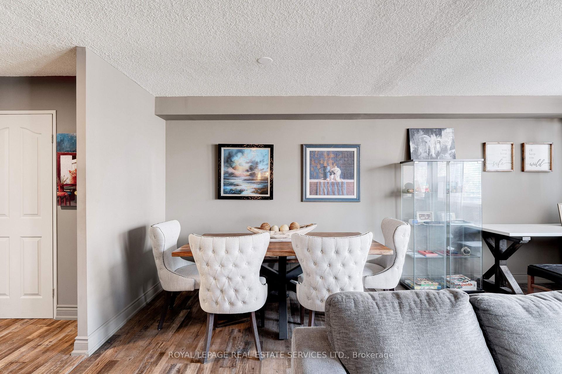 2 Bedrooms Condo at 120 Duke,  Hamilton For sale