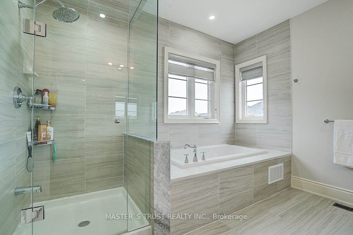 220 Wesmina Avenue, Whitchurch-Stouffville Stouffville